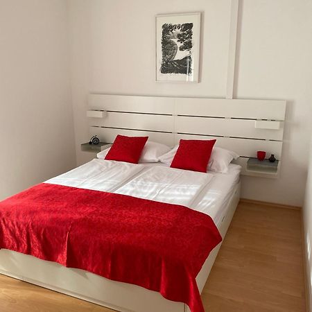 Villa Jasmin Bol Exteriör bild