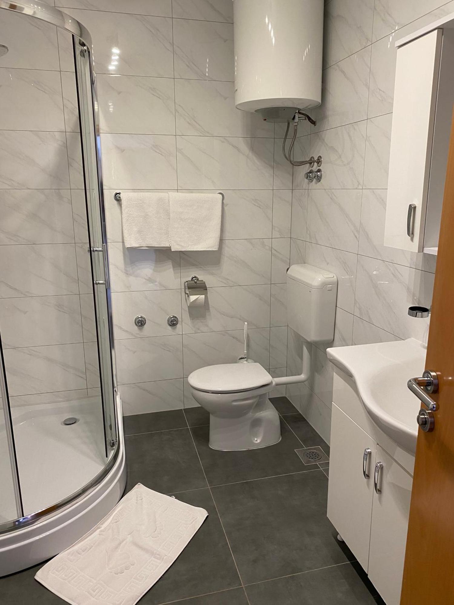 Villa Jasmin Bol Exteriör bild